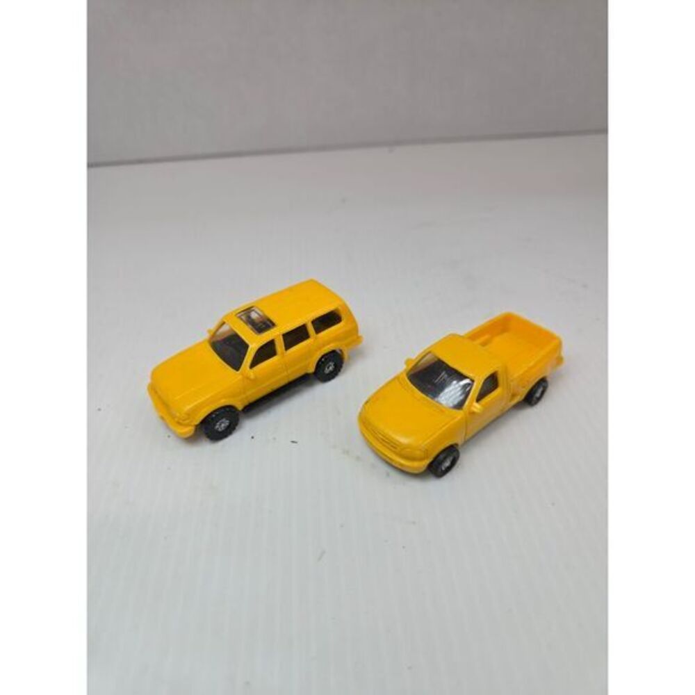 Vintage 1999 Kentoys Yellow Toy Cars‎ Collection Models Collectible Set